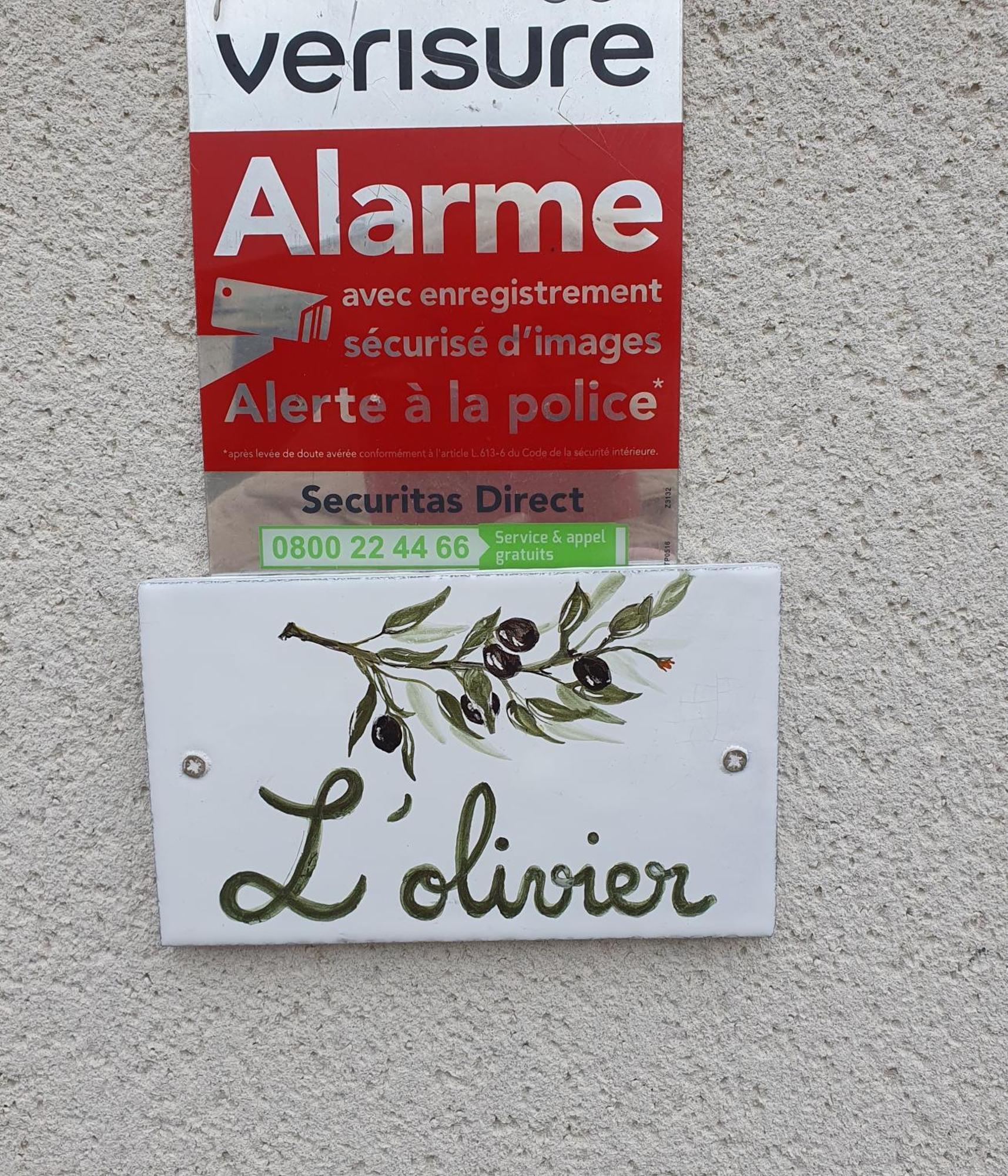L'Olivier Mornant Exterior foto